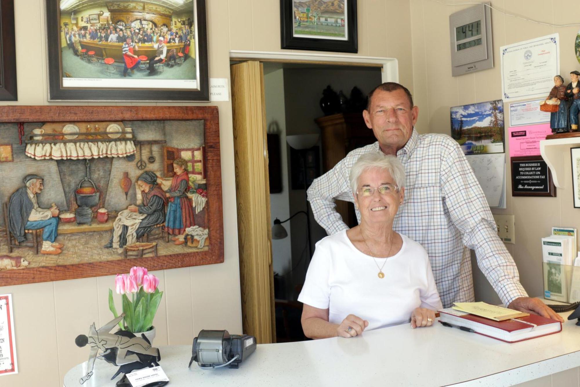 Town House Motel Winnemucca Esterno foto
